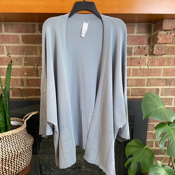 NWOT WynneLayers Pale Blue Knit Mirage Topper, Size XL - Picture 1 of 8